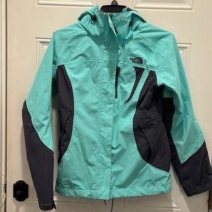 Ladies North Face Raincoat